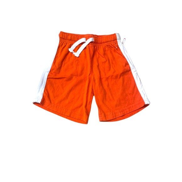 ✨BOYS ORANGE SHORTS✨ - Picture 3 of 6
